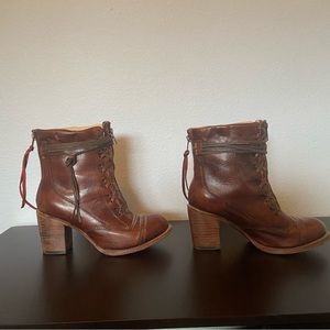 Size 7 Freebird Bailey Boots